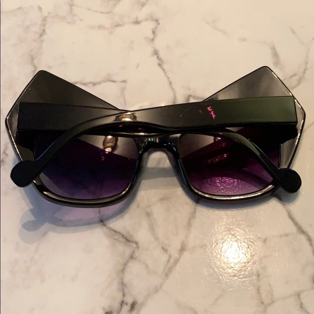 Statement Black Geo Structured Sunglasses - image 7